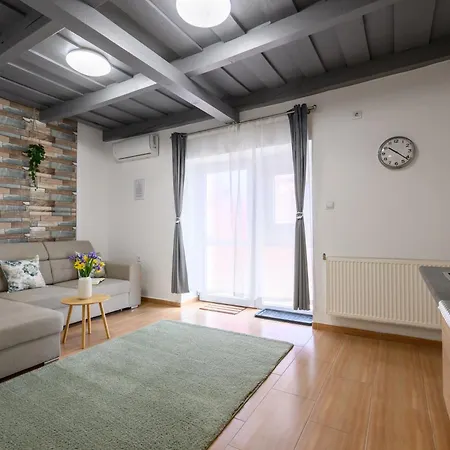 Koevirozsa Pihenohaz 3* Demjén