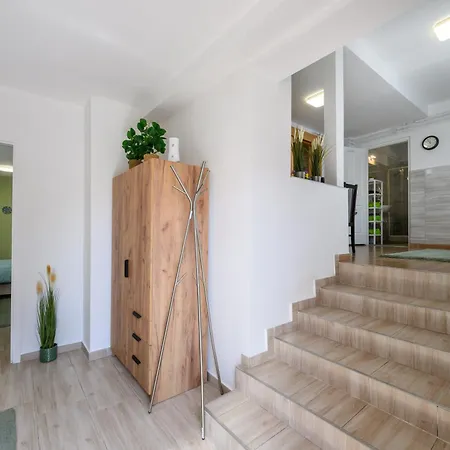 Koevirozsa Pihenohaz 招待所 3*